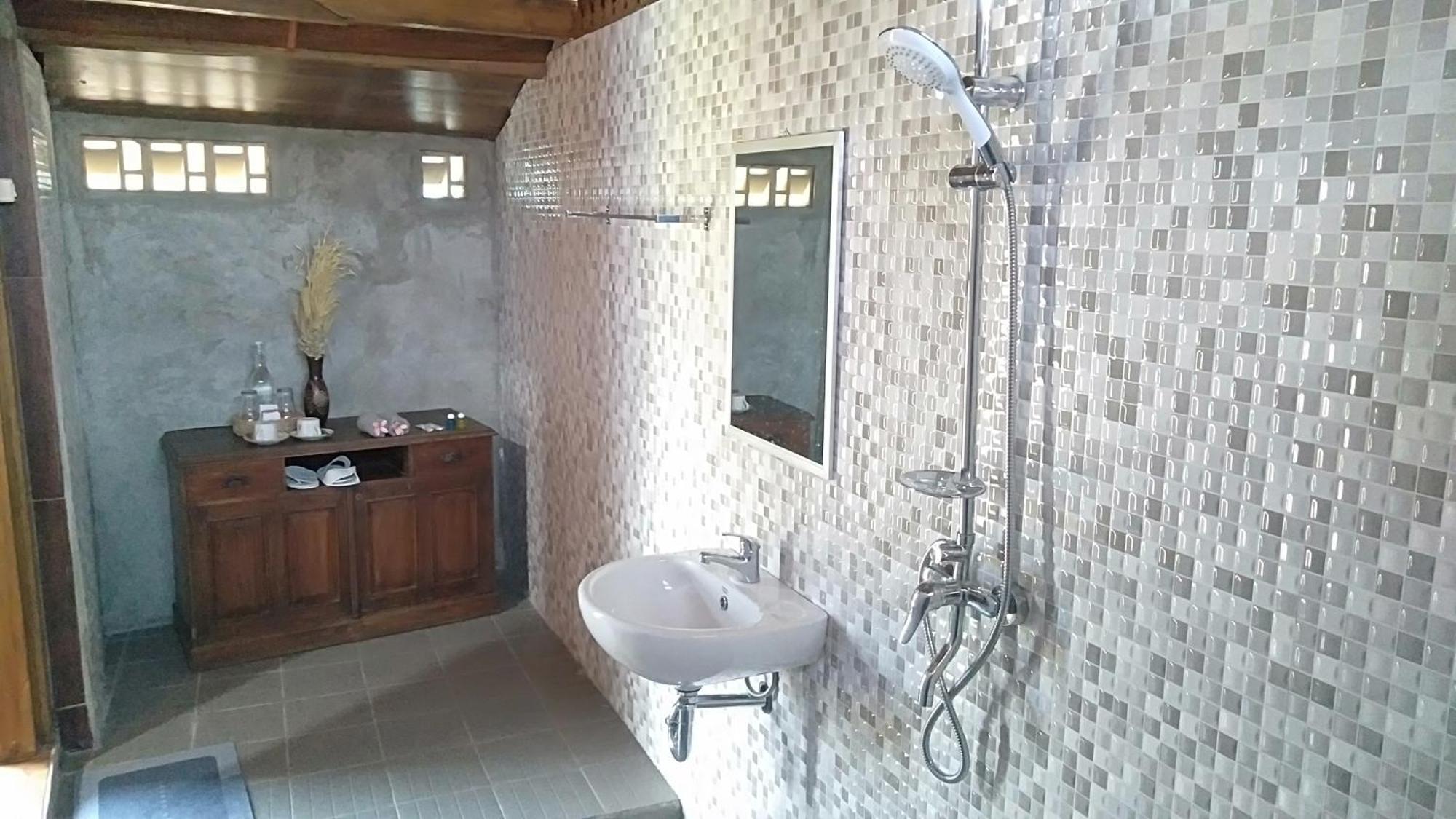 Bujak Permai Villa Matahari Lombok Ntb Praya Eksteriør bilde