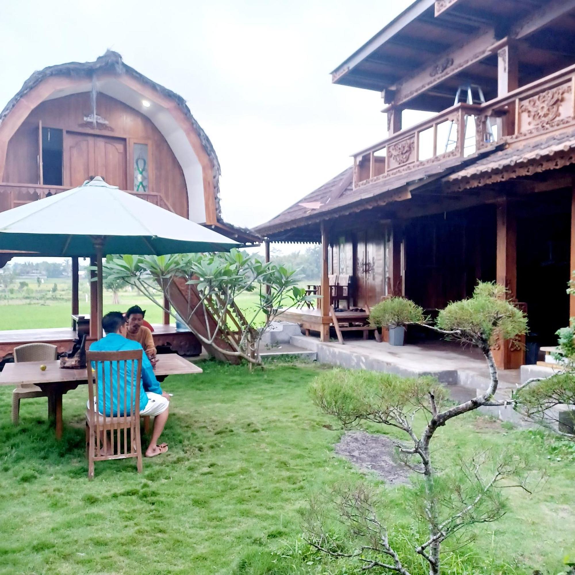 Bujak Permai Villa Matahari Lombok Ntb Praya Eksteriør bilde