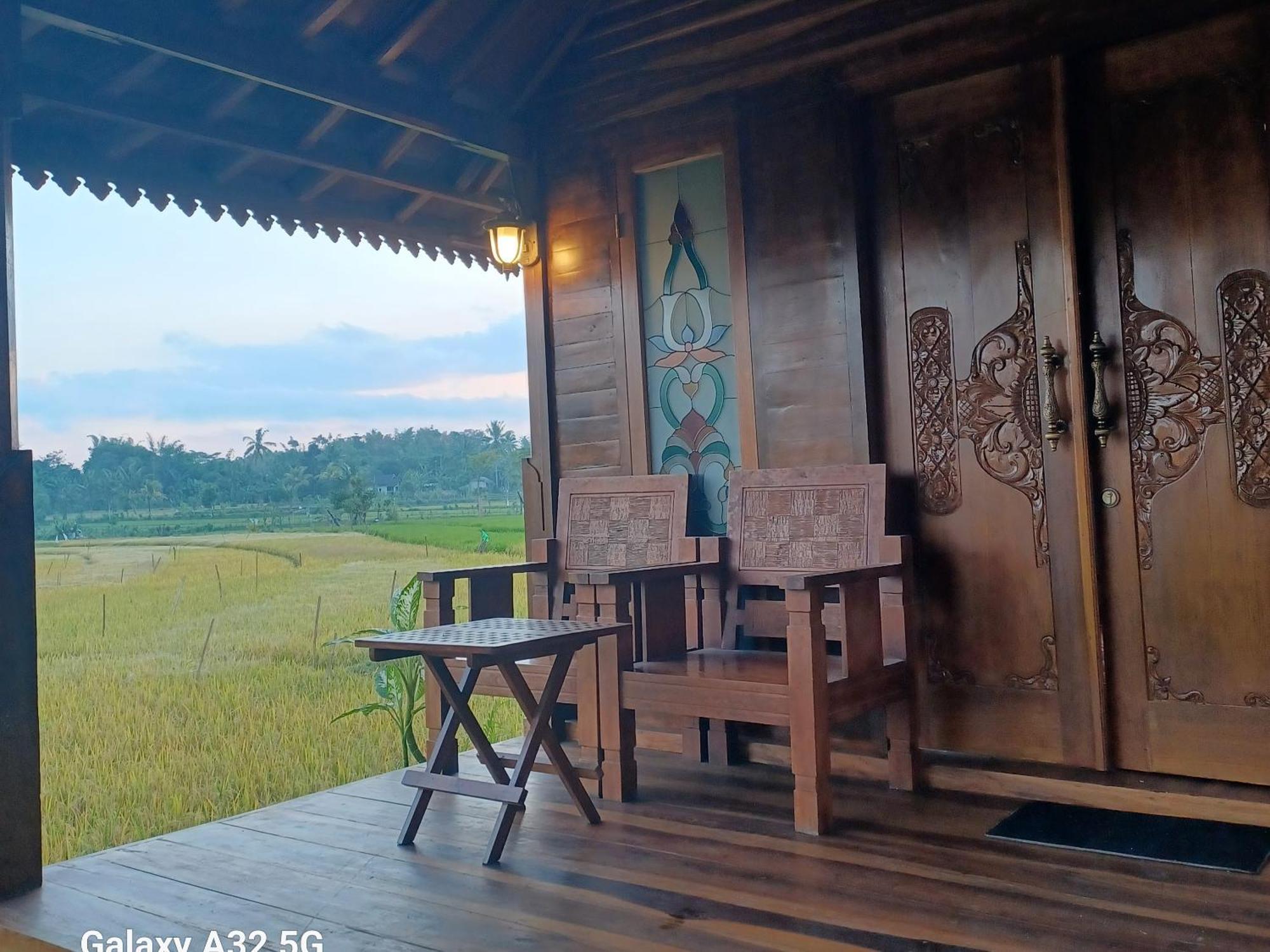 Bujak Permai Villa Matahari Lombok Ntb Praya Eksteriør bilde