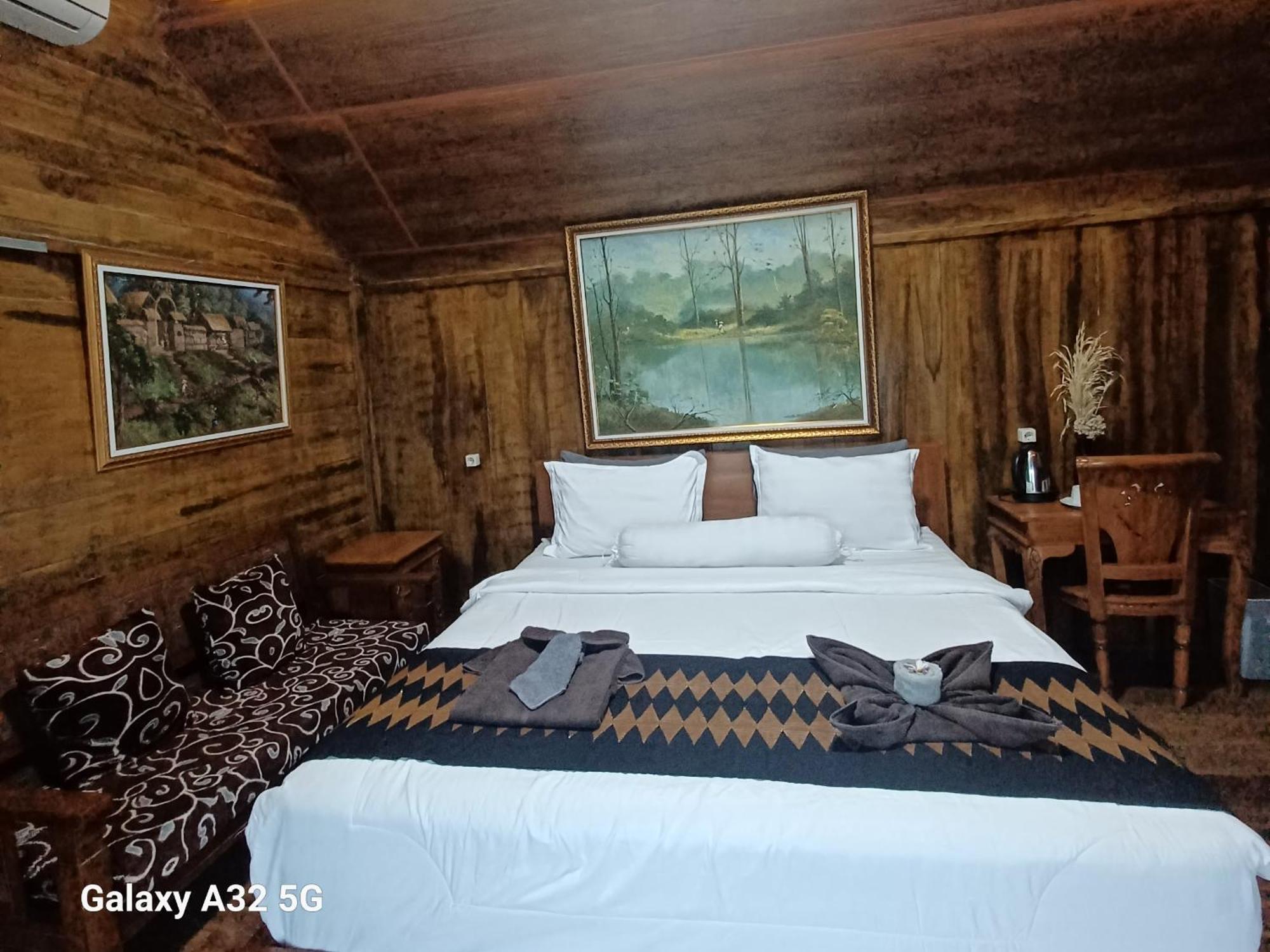 Bujak Permai Villa Matahari Lombok Ntb Praya Eksteriør bilde